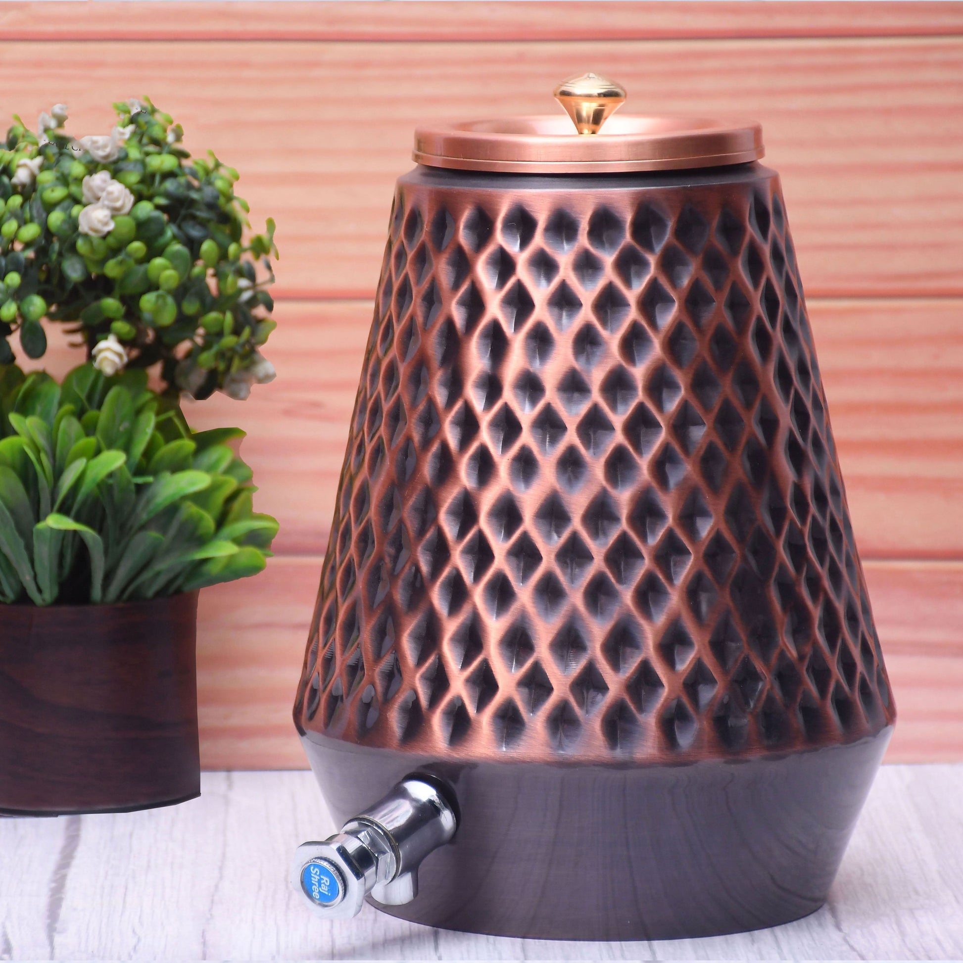 SAMA Homes - pure copper conical antique diamond designed capacity 8000 ml