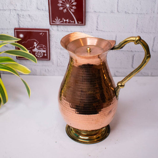 Copper Water Curved Jug: Traditional Design