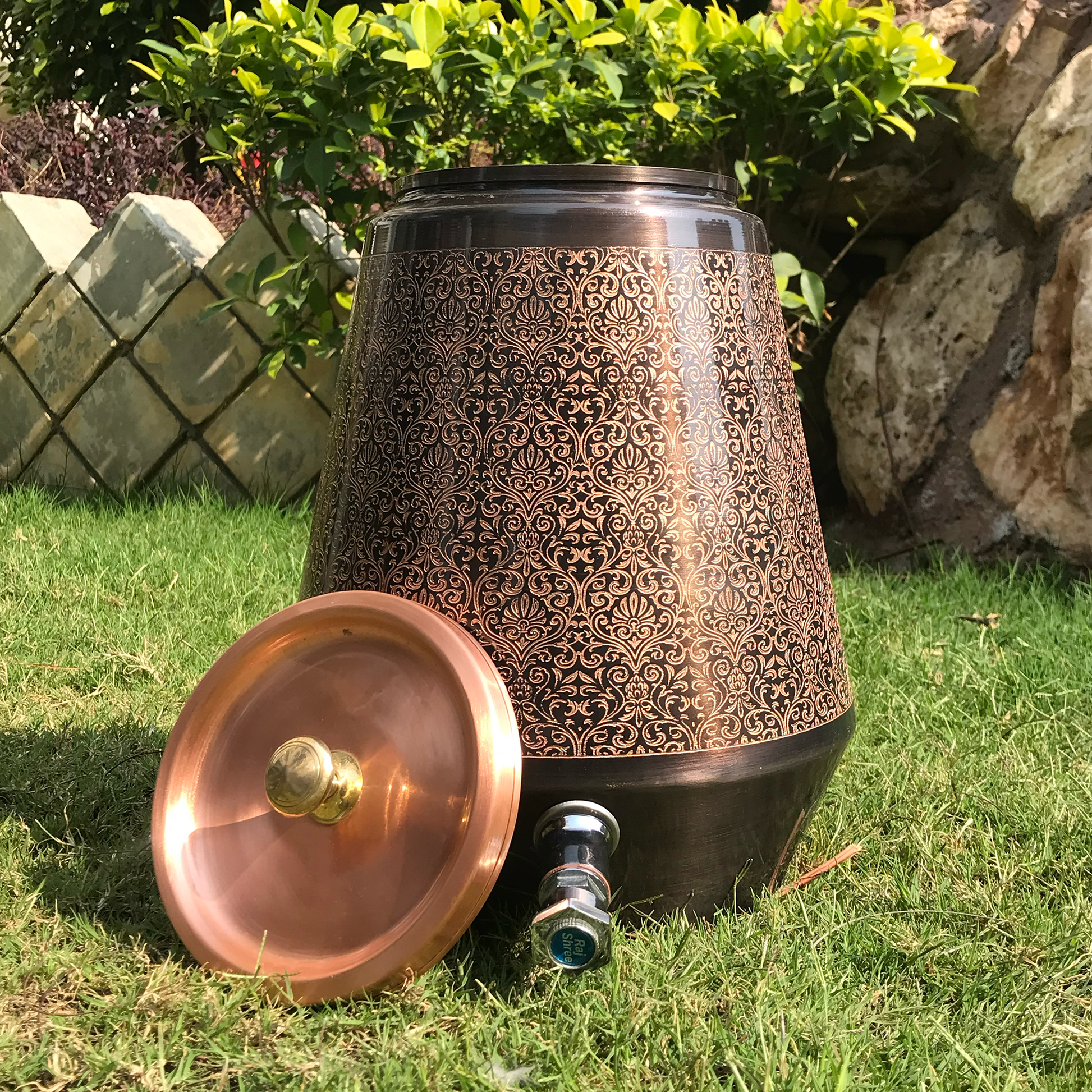 Sama homes - Pure Copper Water Dispenser Antique Engraving conical shape