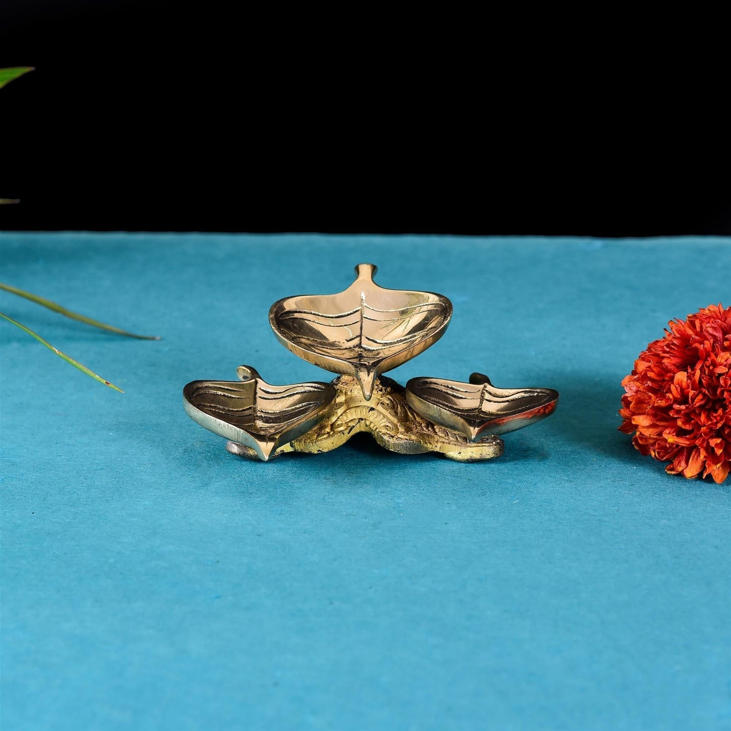 Brass 3 Leaf Petal Diya (2 Inch)