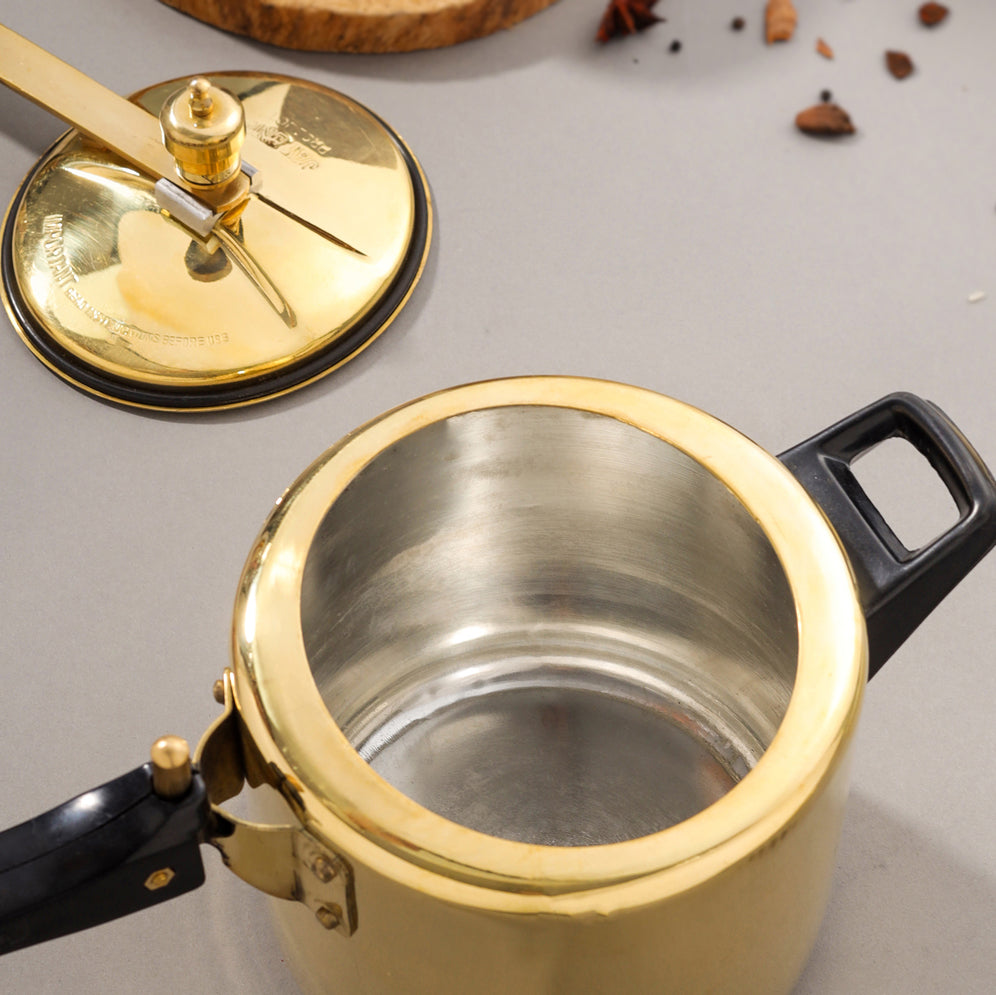 Brass Cooker with Bakelite Handles