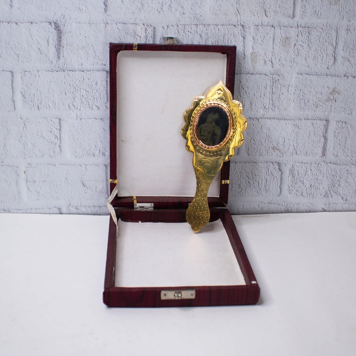 Aranmula Flower Edge Wall Hanging Kannadi/ Mirror