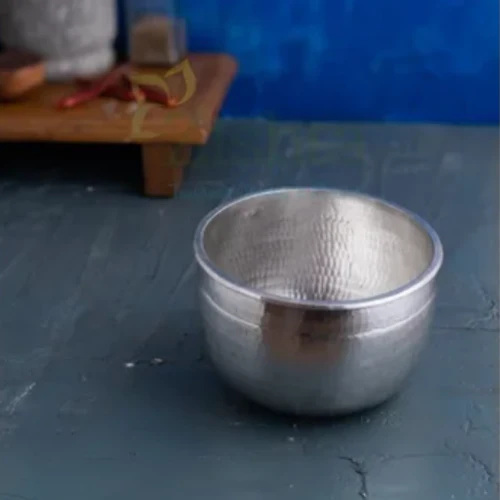 Eeya chombu (Tin vessel) - Kinnam Shape