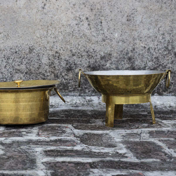 sama homes flat base brass kadahi