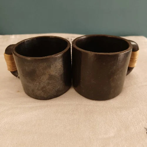 Tea /Coffee: Black Pottery Cups