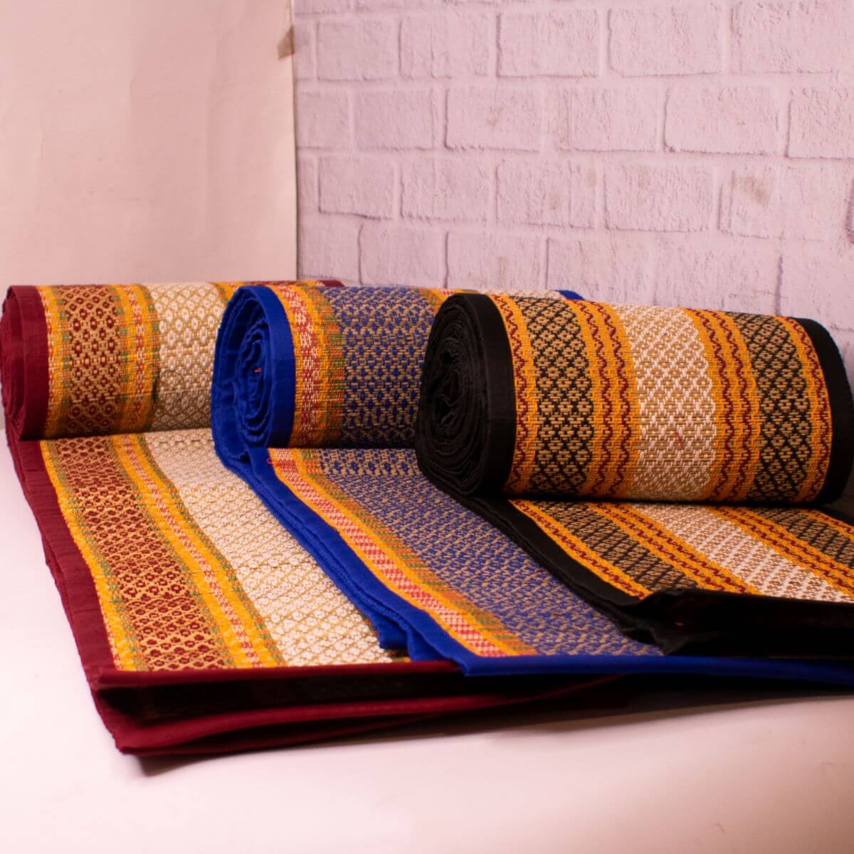 Natural River Grass Madur Mats - Medium (3 Fold)