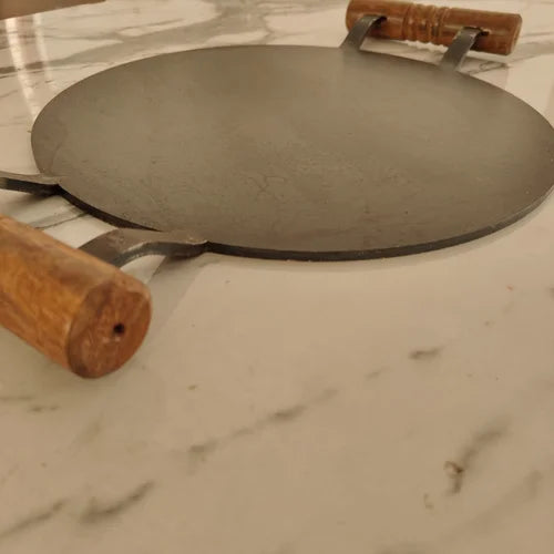 Pure Iron Tawa Round with Wooden Handle/ Pre-Seasoned No chemical Coating