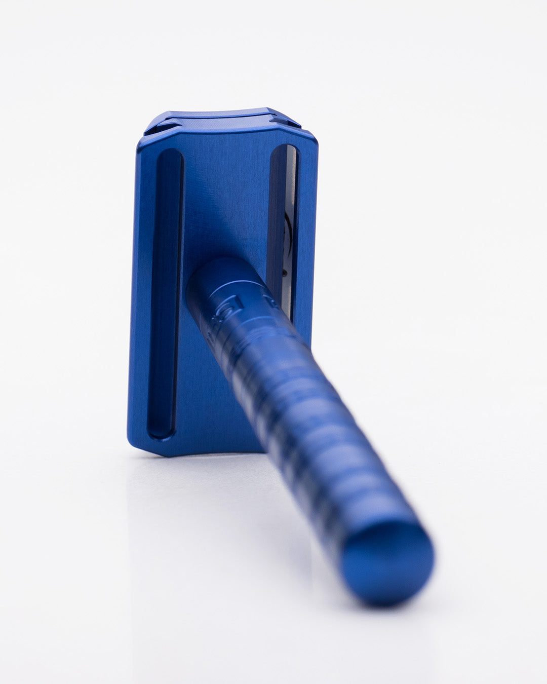 Henson AL13-M Razor Steel Blue – Premium Wet Shaving Razor | Samahomes.ca