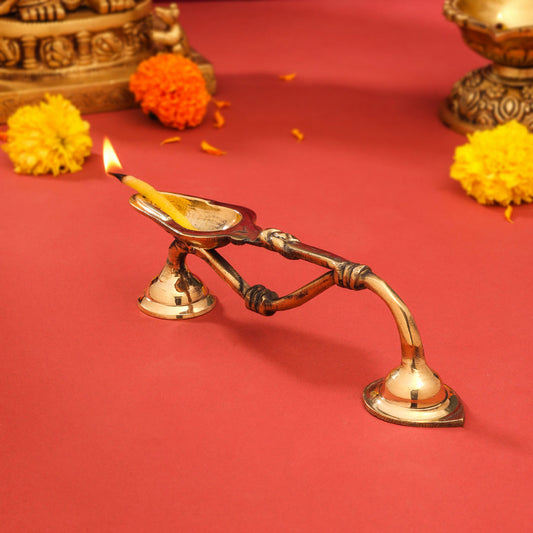 Brass Aarti Diya With Handle (7.5 Inch)