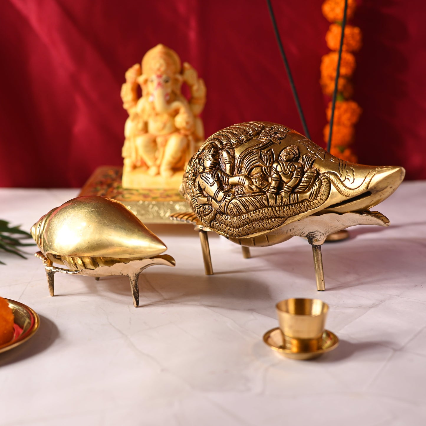 Brass Conch Stand Set