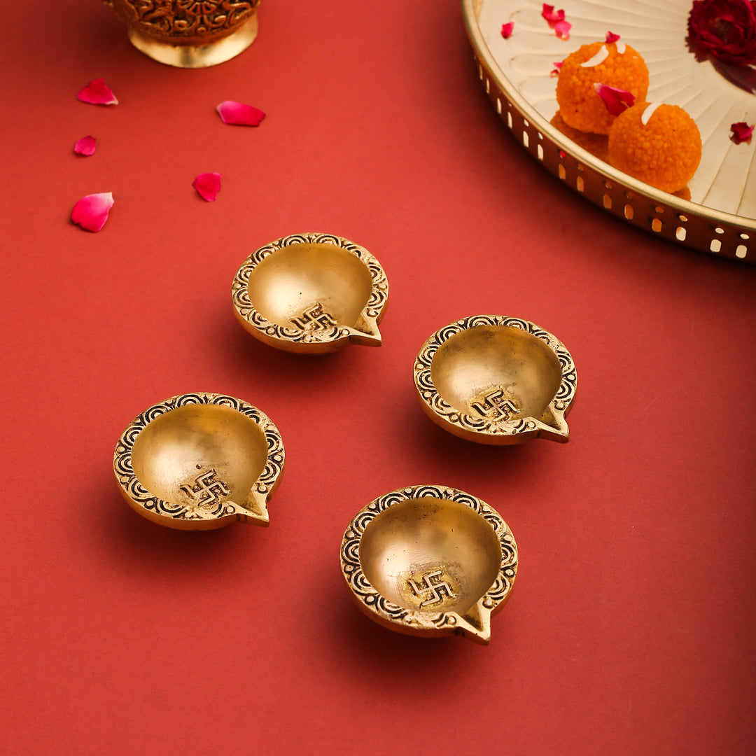 Brass Diya Set of 4 with Velvet Gift Box – Elegant Gift Hamper
