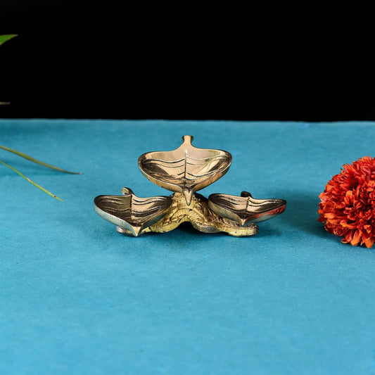 Brass 3 Leaf Petal Diya (2 Inch)