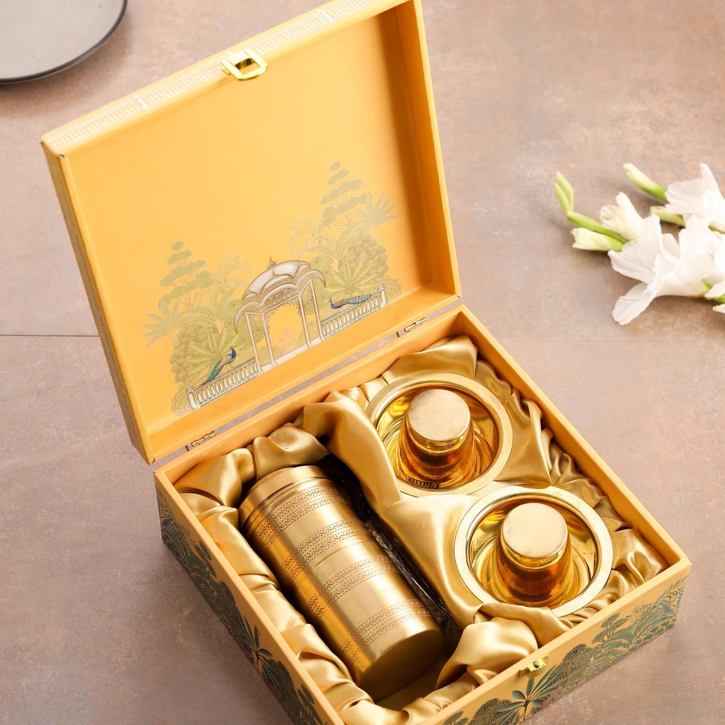 Premium Brass Coffee Maker & Davara Set – Luxury Gift & Corporate Hamper
