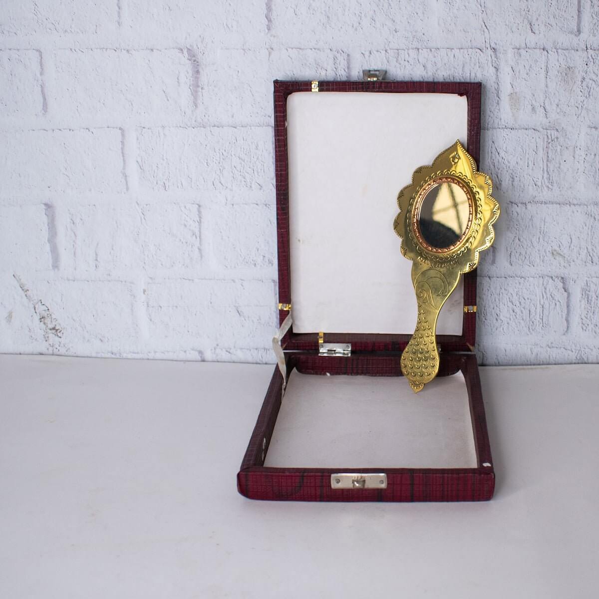 Aranmula Flower Edge Wall Hanging Kannadi/ Mirror