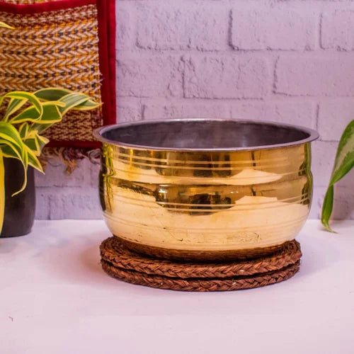 Brass Cooking Pot: Vaana