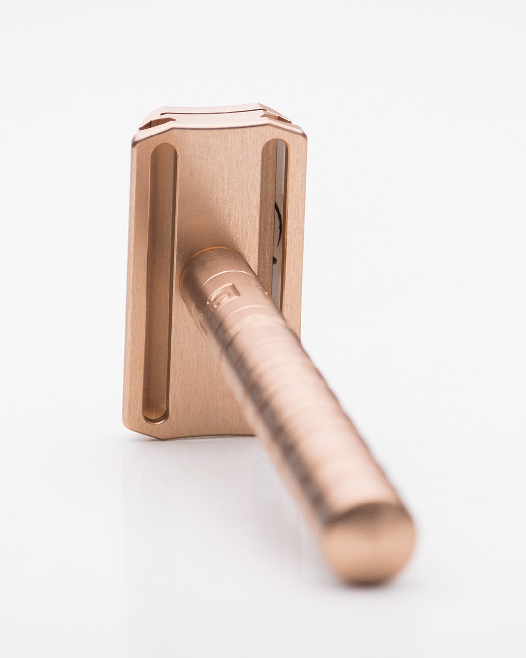 Henson AL13-M Razor Copper – Premium Safety Razor for Smooth Shaving | Samahomes.ca