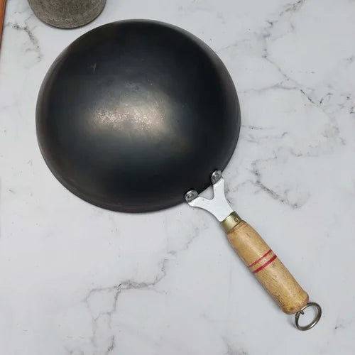 Pure Iron Wok With Wooden Handle